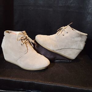 Tom's booties women's 6.5
